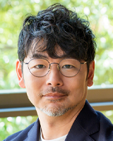 大越 拓 氏