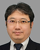 井戸 伸和 氏