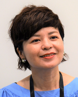 大塚 万紀子 氏