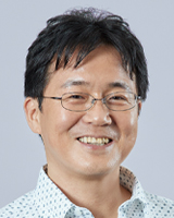 新家 伸浩 氏
