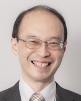 新倉 健一 氏