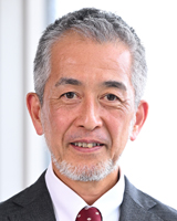 山田 秀 氏