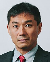 小代 義行 氏