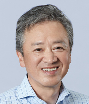 榊原 彰 氏