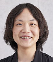 綿貫 朱里 氏