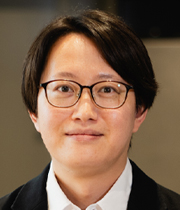 伊藤 由貴 氏