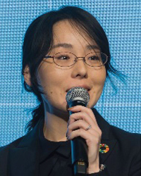 渡邊 歩 氏